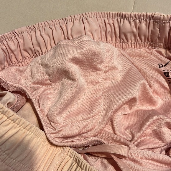 Women’s Nike Shorts Light Pink Small - Picture 5 of 6